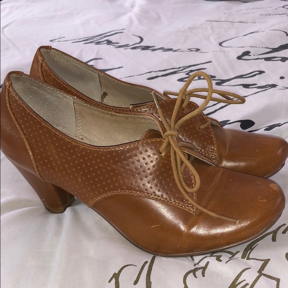 Adorable mini heels - Picture 1 of 4